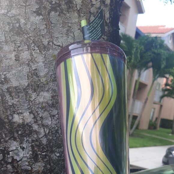 Starbucks 2025 Wavy Green Purple Plastic Hot & Cold Cup Venti Tumbler 24oz - Picture 3 of 9